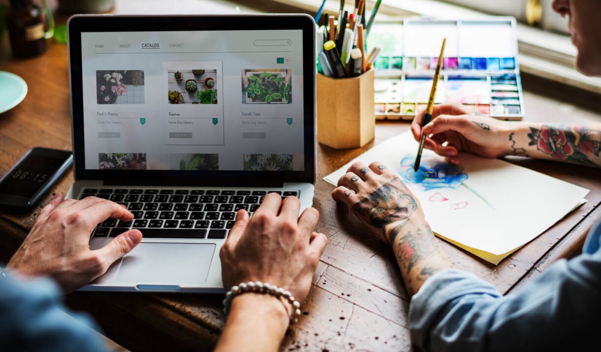 Top 5 Design Trends to Watch in 2024 1 hands searching for plants buy online shop 2023 11 27 05 29 17 utc